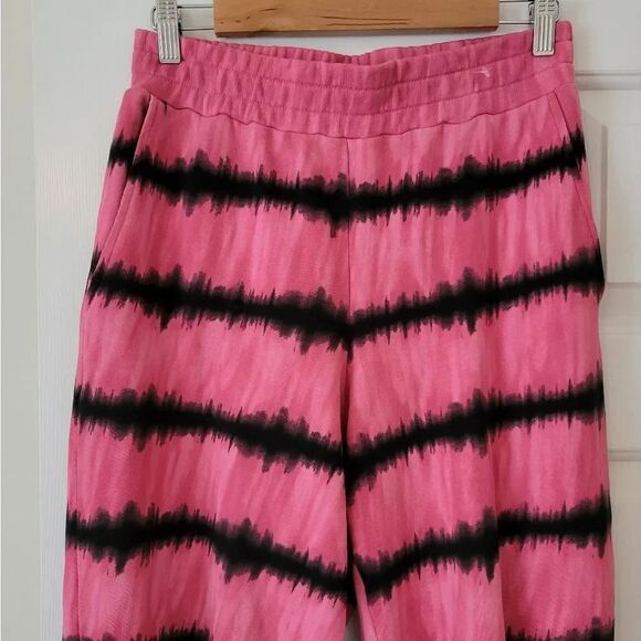 ALICE + OLIVIA Cropped tie-dyed French cotton-terry track pants. $239 Medium - Picture 3 of 9